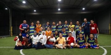 Wali Kota Makassar Main Futsal Bareng Anak-Anak Binaan P2TP2A