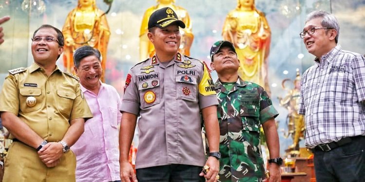 Rawat Keberagaman, Wali Kota Danny Pantau Perayaan Tahun Baru Imlek 2570 / 2019 Rawat Keberagaman, Wali Kota Danny Pantau Perayaan Tahun Baru Imlek 2570 / 2019 - Featured
