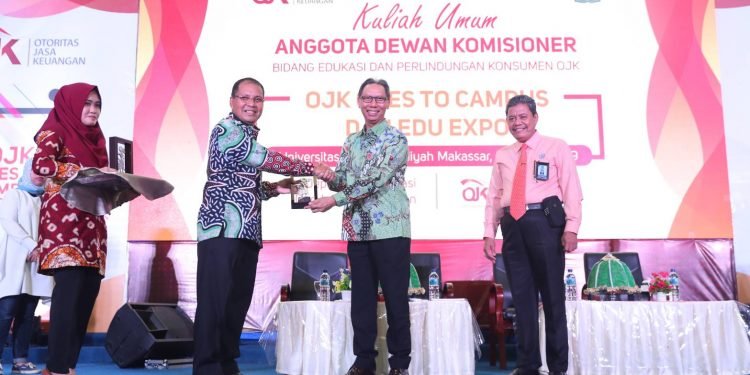 OJK Goes to Campus, Danny Ibaratkan Ekonomi bak Jantung Manusia 1553756755601
