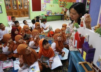 DONGENG KELILING (1)