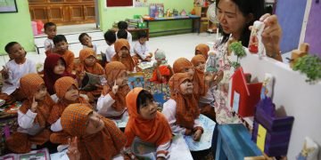 Dinas Perpustakaan Makassar Target 1000 Titik Layanan Dongeng Keliling