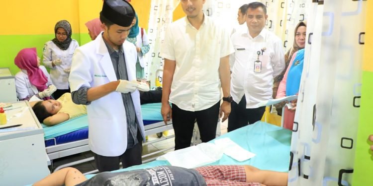 Gelar Pelayanan KB Mobile, Ini Pesan Kadis PPKB Makassar Untuk Kader - Utama