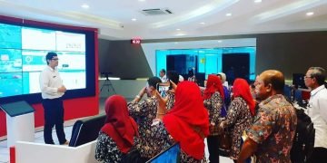 Diskominfo Jamu Balitbang Kabupaten Halmahera di War room - Utama