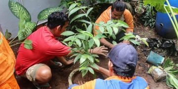 Kelurahan di Tamalanrea Makassar Kompak Jumat Bersih