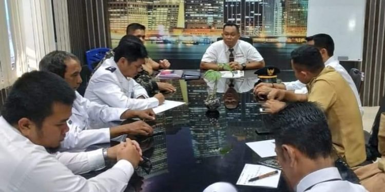 Camat Tamalate, Rapat Koordinasi Atasi Penumpukan Sampah Selama Ramadan WhatsApp Image 2019-05-15 at 09.59.54