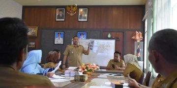 Camat Panakkukang Pimpin Rapat Koordinasi Bersama Lurah & Pejabat Struktural