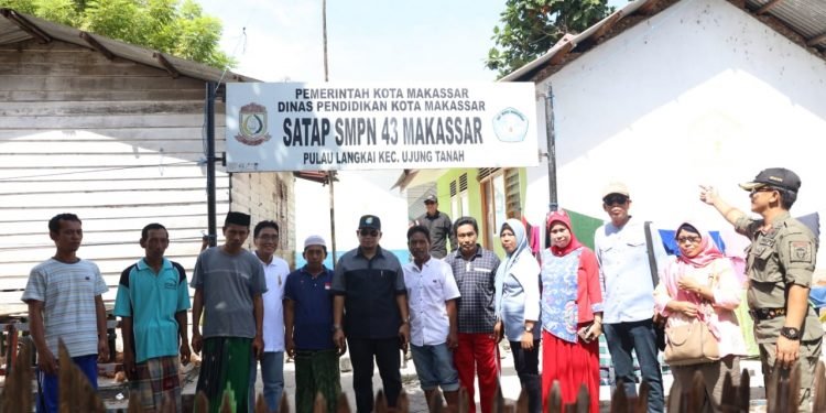 PJ Wali Kota Makassar Kunjungi 4 Pulau Terluar WhatsApp Image 2019-06-03 at 11.06.14 (1)