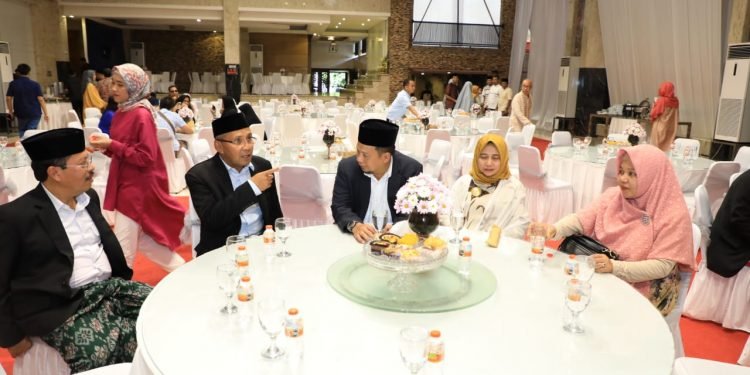Pererat Ukhuwah Pj Wali Kota Iqbal Silaturahmi ke Mantan Wali Kota Makassar WhatsApp Image 2019-06-05 at 16.27.16