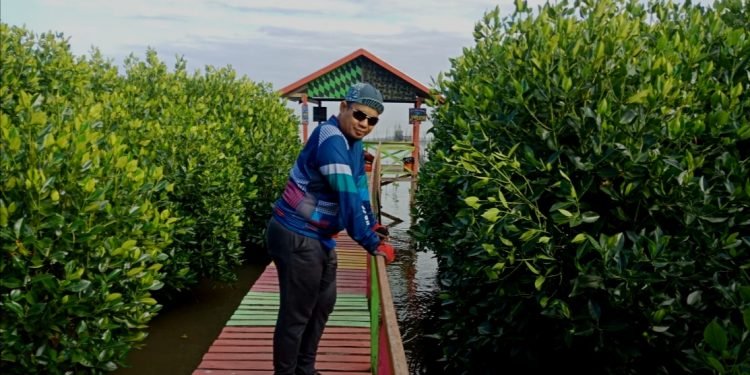 Kembangkan Kawasan Wisata Mangrove, Iqbal Suhaeb Upayakan Bantuan CSR IMG_20190720_141558
