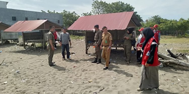 Camat Tamalate Perintahkan Satpol Pantau “Aktifitas” Pondok Tanjung Mardeka IMG-20190701-WA0067