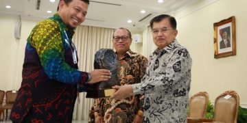 Pemerintah Kota Makassar Raih Penghargaan Anugerah Paritrana 2018