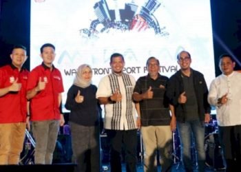 Atraksi Flying Board Warnai Pembukaan Kejuaraan Jet Ski Wali Kota Cup 2019