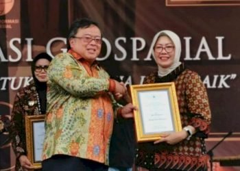 Karena WebGIS, Pemkot Makassar Terima Penghargaan
