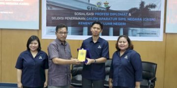Unhas dan Kemenlu RI Gelar Sosialisasi Program Diplomat dan Calon ASN