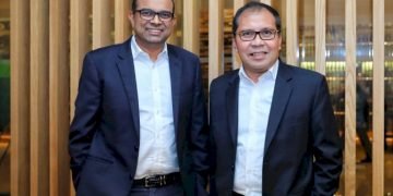 Danny Pomanto dan Menteri Kominfo Singapura Janil Puthucheary Berbagi Ilmu Smart City