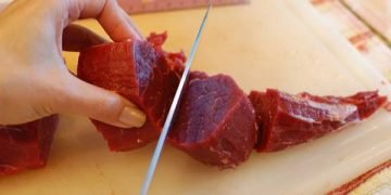 Kurangi Konsumsi Daging Turunkan Risiko Sakit Jantung