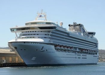 Menlu Pertimbangkan Evakuasi 78 WNI Kru Kapal Diamond Princess