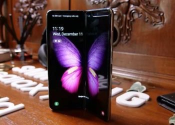 Samsung Pamer Ponsel Lipat Galaxy Z Flip di Oscar 2020