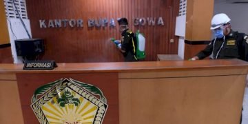 Pemkab Gowa Lakukan Penyemprotan Disinfektan