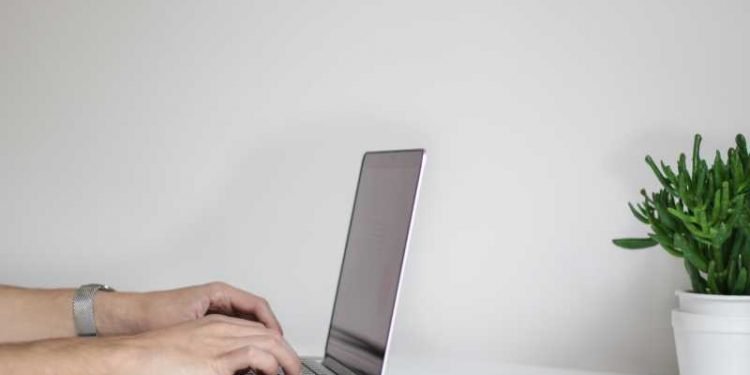 Dear PNS, Ini Cara Menambah Duit di Dunia Digital