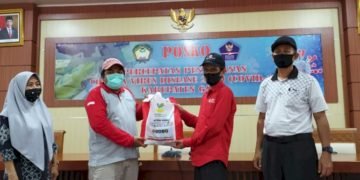 283 Penyandang Disabilitas di Gowa Terima Bantuan Paket Sembako