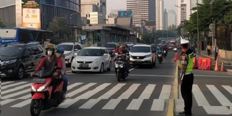 Kapasitas Tes Covid-19 Masih Rendah, Pemerintah Kebut ‘New Normal’ di 228 Daerah Kapasitas Tes Covid-19 Masih Rendah, Pemerintah Kebut New Normal di 228 Daerah