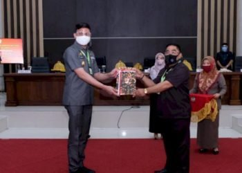 Bupati Gowa Serahkan Ranperda Wajib Masker dan Penerapan Protokol Kesehatan