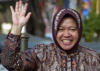 ibu-risma-walikota-surabaya