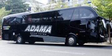 Bus Branding ADAMA’ Bawa Rombongan Danny-Fatma ke Pengundian Nomor Urut - Utama