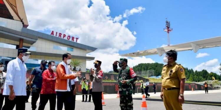Presiden Jokowi Resmikan Bandara Buntu Kunik di Toraja