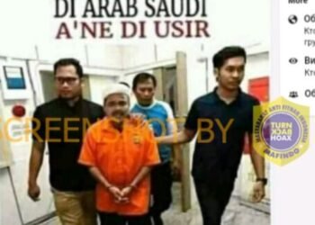 #CekFakta Foto Rizieq Memakai Baju Tahanan dan Celana Pendek saat DiBorgol