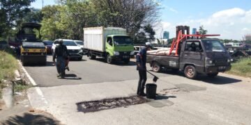 Satgas PU Makassar Kembali Lakukan Pemeliharaan Jalan - Utama