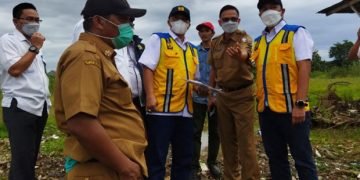 Antisipasi Banjir, Plt Kadis PU Makassar Tinjau Lokasi Sungai Biringjene - Utama