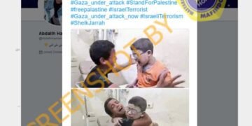 #CekFakta Foto Mengharukan Dua Bersaudara dari Gaza Bertemu Setelah Mengira Salah Seorang dari Mereka Meninggal