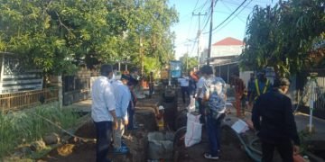 Dinas PU Dampingi Komisi C Tinjau Lokasi Recovery Jalan IPAl Losari - Utama