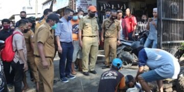 Respon Cepat Walikota Danny Kerahkan Satgas Drainase DPU Makassar Tangani Genangan Air di Jalan Tamangapa - Utama