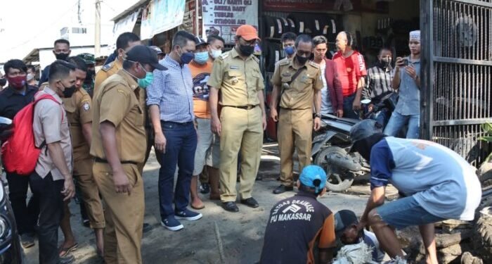 Respon Cepat Walikota Danny Kerahkan Satgas Drainase DPU Makassar Tangani Genangan Air di Jalan Tamangapa