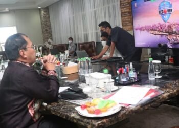 wali-kota-makassar-komitmen-pertahankan-1000-bank-sampah