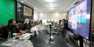 Danny-Fatma Respon Komentar Warga, Tegaskan Lurah Camat Harus Bekerja Maksimal - Utama