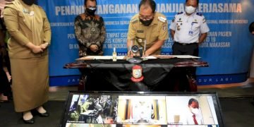 Penandatanganan Kerjasama KM Umsini, Bukti Nyata Danny Konsisten Selamatkan Rakyat Makassar Dari Covid 19 - Utama