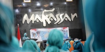 Selaku Penyuluh, TP PKK Kota Makassar Tingkatkan Keterampilan Melalui LP3PKK - Utama