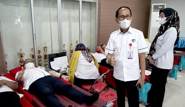 Jalin kerjasama dengan PMI Sulsel, Perumda Air Minum Kota Makassar rutin adakan kegiatan donor darah - Utama