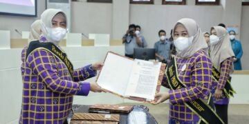 Lantik dan Kukuhkan Bunda Paud Kecamatan, Ini Pesan Indira Jusuf Ismail