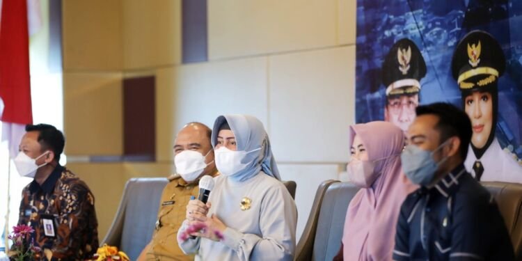 Indira Jusuf Ismail Sosialisasikan Pemberantasan Tuberkulosis di Makassar - Utama Indira Jusuf Ismail Sosialisasikan Pemberantasan Tuberkulosis di Makassar - Utama