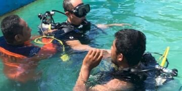 Tingkatkan Potensi Personil Dalam Lakukan Evakuasi, BPBD Makassar Latihan Selam - Utama