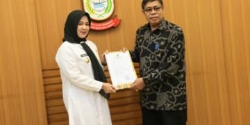 Fatmawati Rusdi Bersama Rektor UKI Paulus Makassar Perjuangkan Bantuan Rusun PUPR - Utama