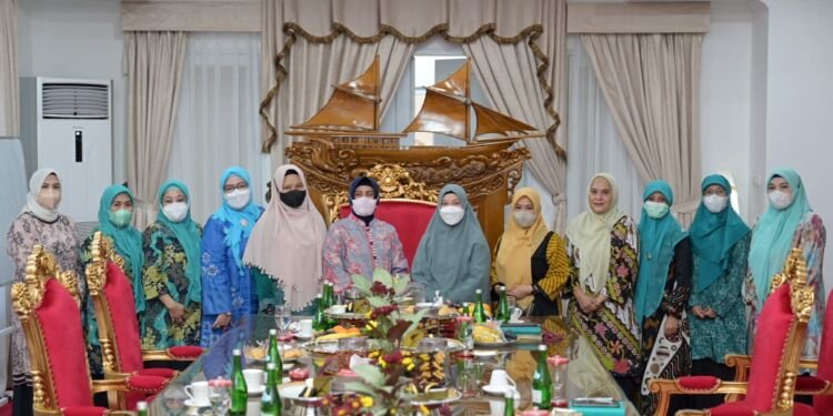 Indira Jusuf Ismail Temui Ketua TP PKK Provinsi, Bahas Persiapan HKG 50 Tahun - Utama