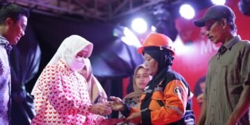 Kobarkan Semangat 45, Ketua TP PKK Makassar Hadiri Pesta Rakyat HUT ke – 77 RI di Tiga Kecamatan