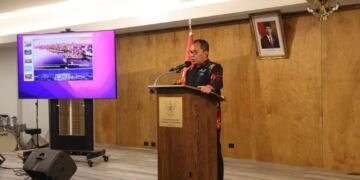 Danny Pomanto Paparkan 10 Peluang Investasi Kota Makassar di Los Angeles Business Meeting - Utama