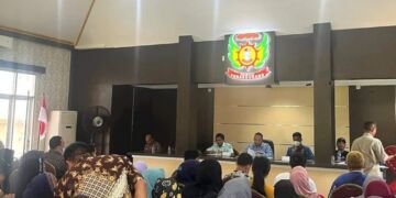 Dikeluhkan Warga, Camat Panakkukang Kumpulkan Pedagang Pasar Pettarani IV - Utama